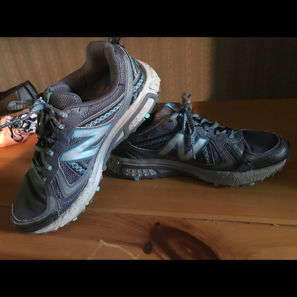 Women’s new balance shoes